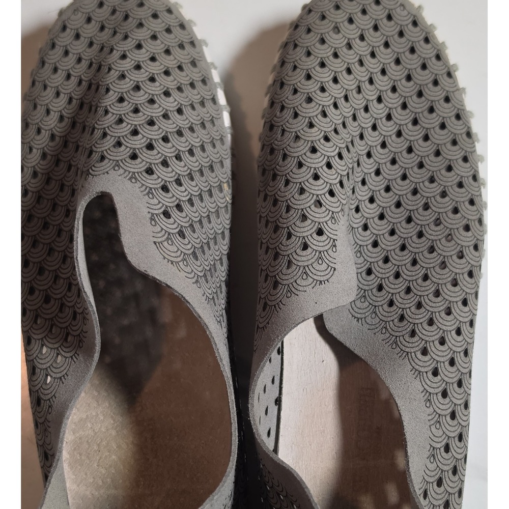 Ilse Jacobsen Women's Gray Geometric Slip-On Flats Almond Toe Size 8